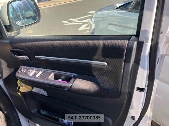 Honda STEP WGN 2018-03 6913632-10