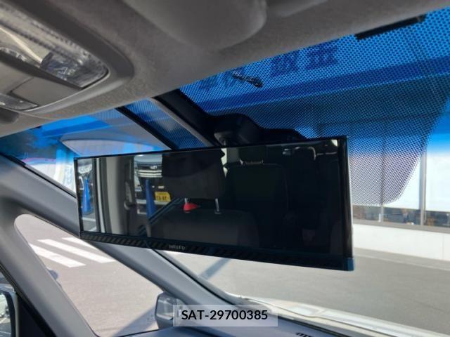 Honda STEP WGN 2018-03 6913632-13