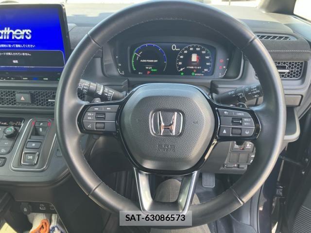 Honda STEP WGN 2024-03 6998472-12