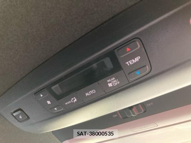 Honda STEP WGN 2023-08 7330354-14