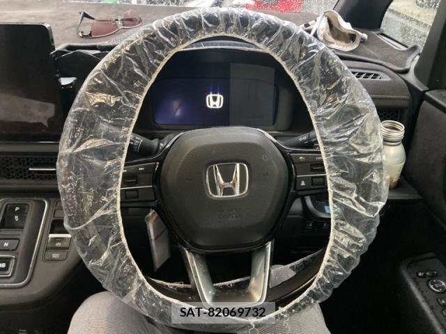 Honda STEP WGN 2023-09 7359984-18