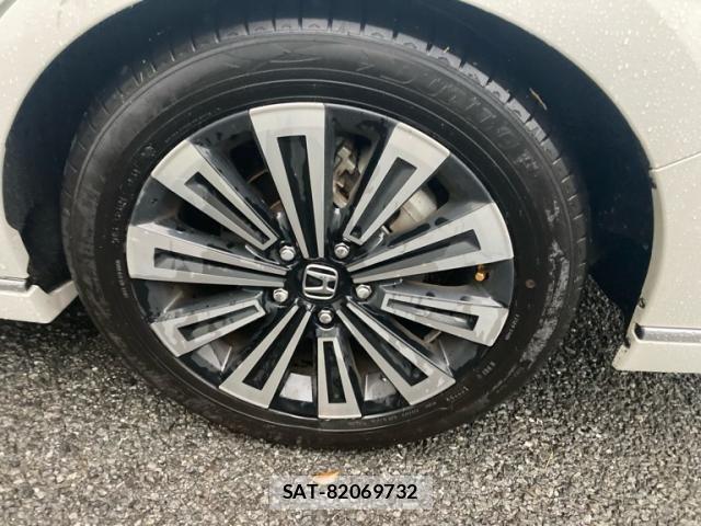 Honda STEP WGN 2023-09 7359984-5