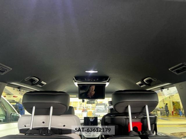 Honda STEP WGN 2024-01 7458125-12