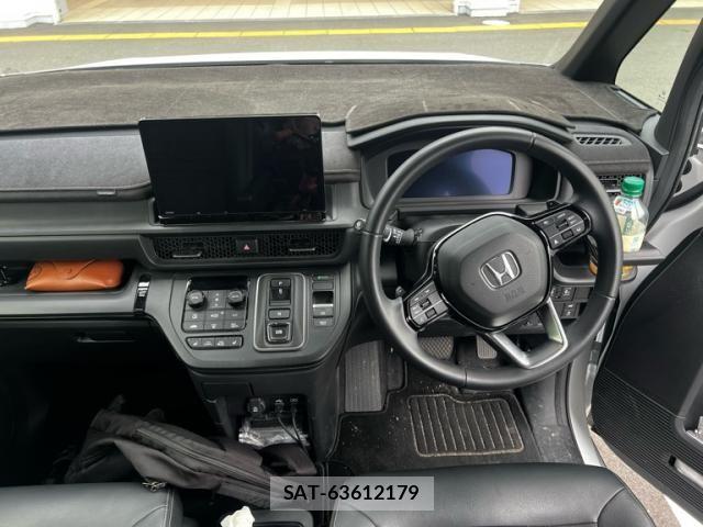 Honda STEP WGN 2024-01 7458125-15