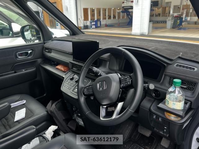 Honda STEP WGN 2024-01 7458125-16
