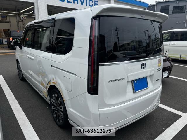 Honda STEP WGN 2024-01 7458125-4