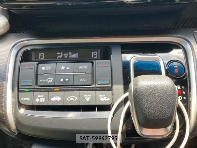 Honda STEP WGN 2021-08 7458128-26