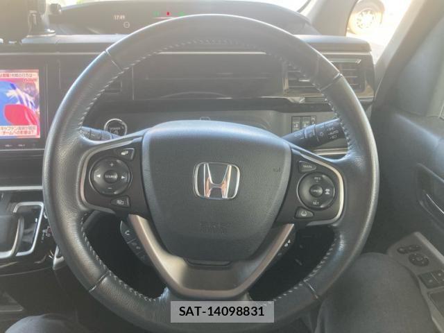 Honda STEP WGN 2017-09 7620422-14