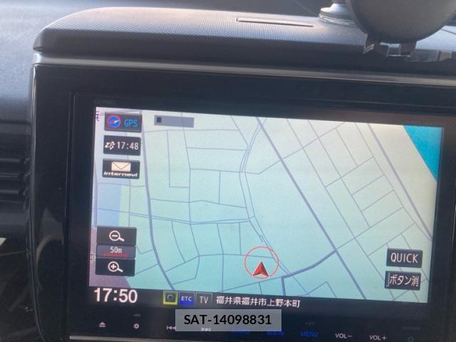 Honda STEP WGN 2017-09 7620422-25