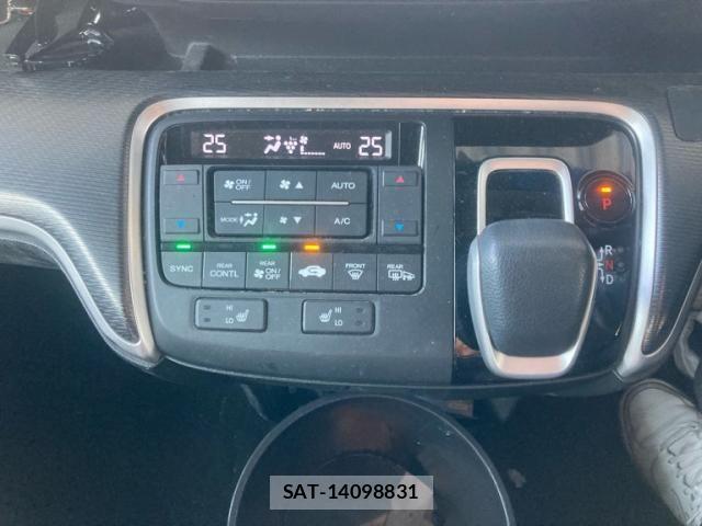 Honda STEP WGN 2017-09 7620422-27