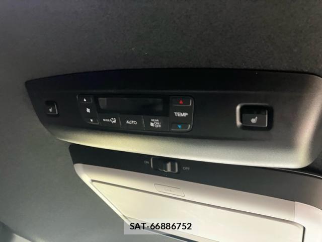 Honda STEP WGN 2024-01 7963926-12