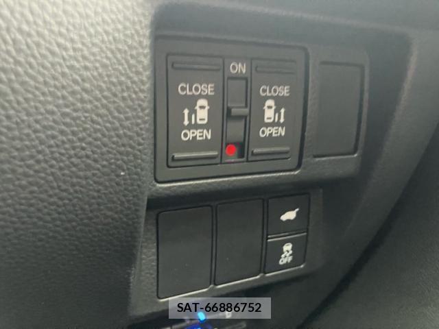 Honda STEP WGN 2024-01 7963926-19