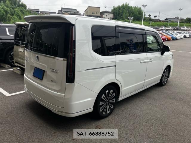 Honda STEP WGN 2024-01 7963926-2