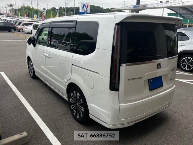 Honda STEP WGN 2024-01 7963926-3