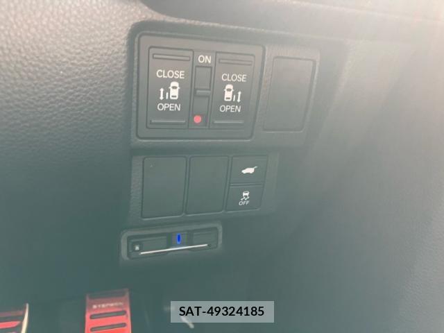 Honda STEP WGN 2022-11 8102086-18