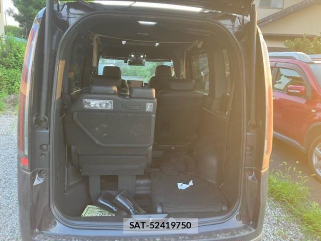 Honda STEP WGN 2023-02 8102094-10