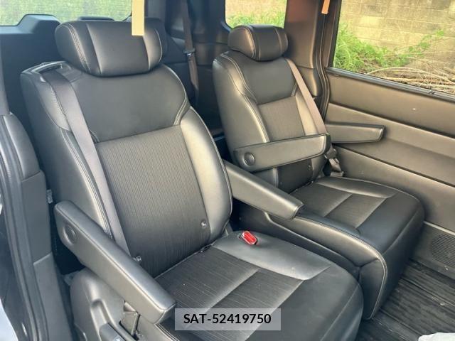 Honda STEP WGN 2023-02 8102094-14