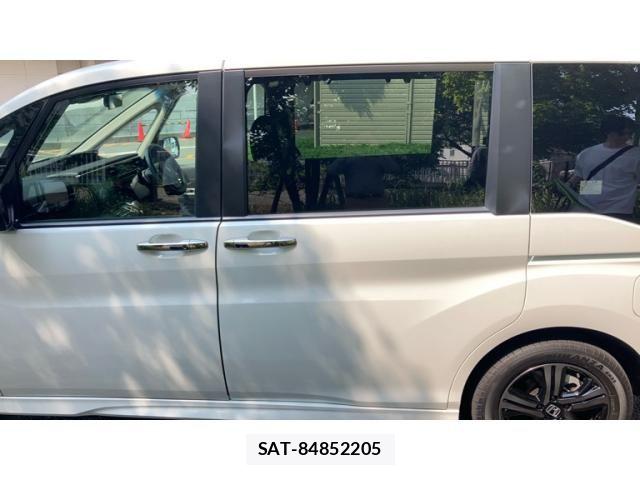 Honda STEP WGN 2021-10 8102087-3
