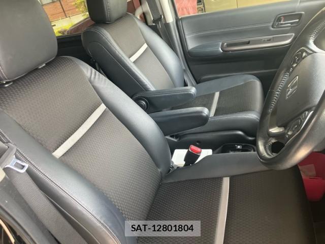 Honda STEP WGN 2017-09 8231937-10