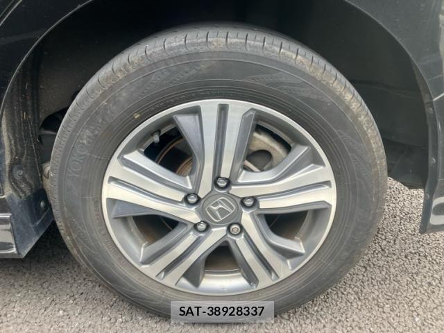 Honda STEP WGN 2017-10 8231938-8
