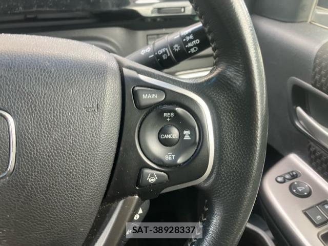 Honda STEP WGN 2017-10 8231938-20