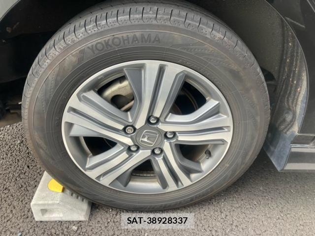 Honda STEP WGN 2017-10 8231938-7