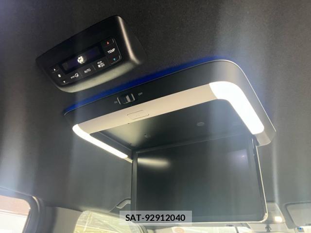 Honda STEP WGN 2024-07 8246824-25