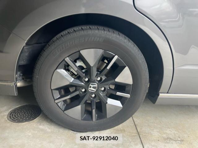Honda STEP WGN 2024-07 8246824-5
