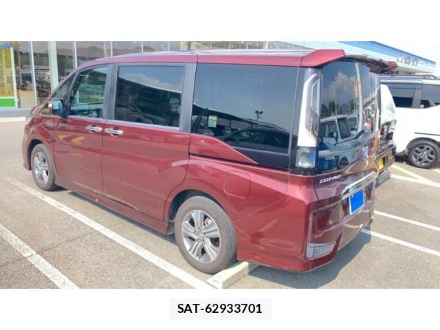Honda STEP WGN 2018-04 8338031-7