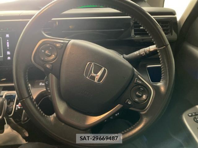 Honda STEP WGN 2018-01 8372236-18