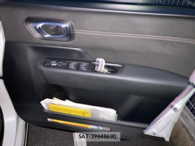Honda STEP WGN 2023-11 8458530-13