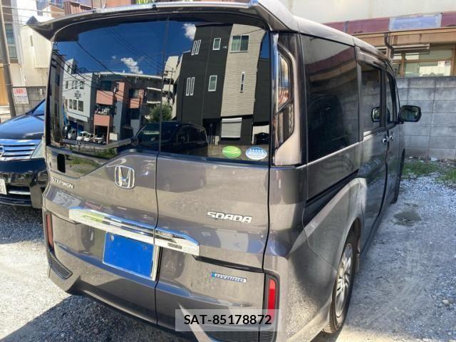 Honda STEP WGN 2018-05 8527537-2