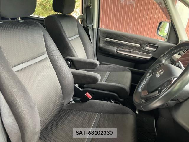 Honda STEP WGN 2018-03 8746086-13