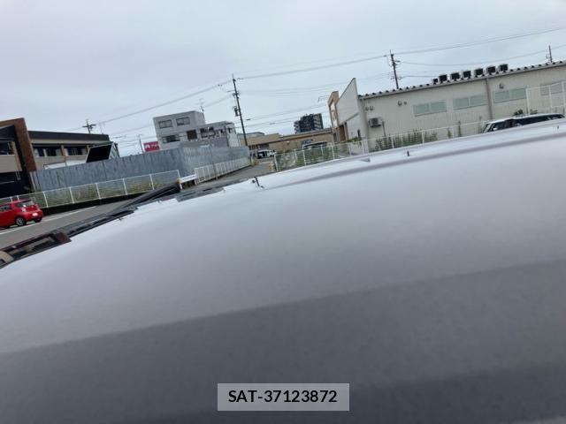 Honda STEP WGN 2018-04 8782187-12