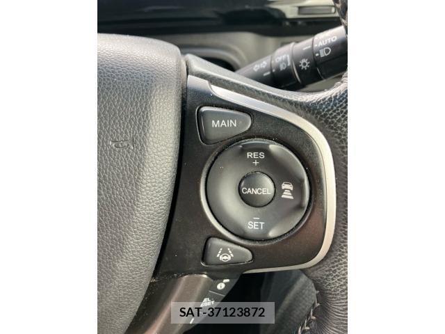Honda STEP WGN 2018-04 8782187-17