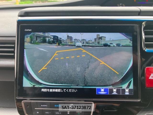 Honda STEP WGN 2018-04 8782187-25
