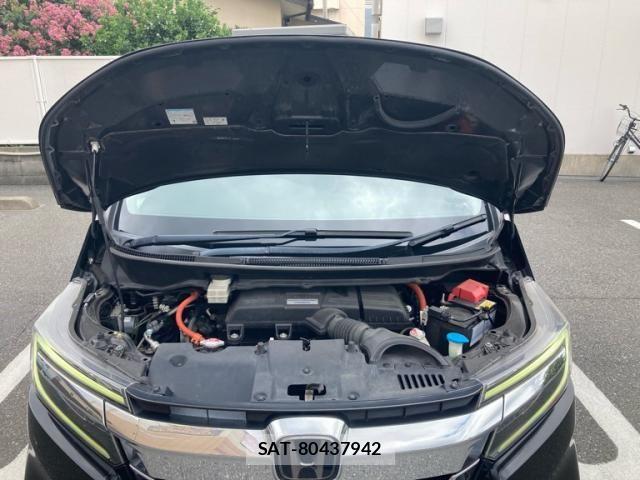 Honda STEP WGN 2018-01 8797599-12