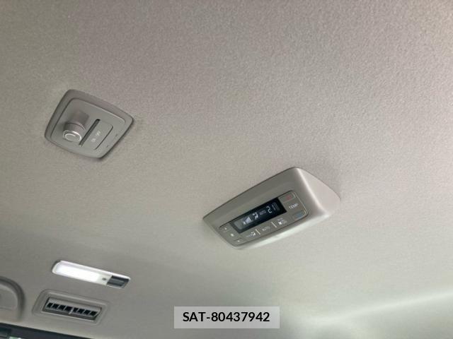 Honda STEP WGN 2018-01 8797599-14