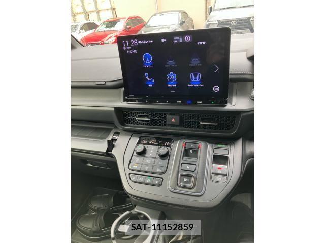Honda STEP WGN 2022-12 8882375-20