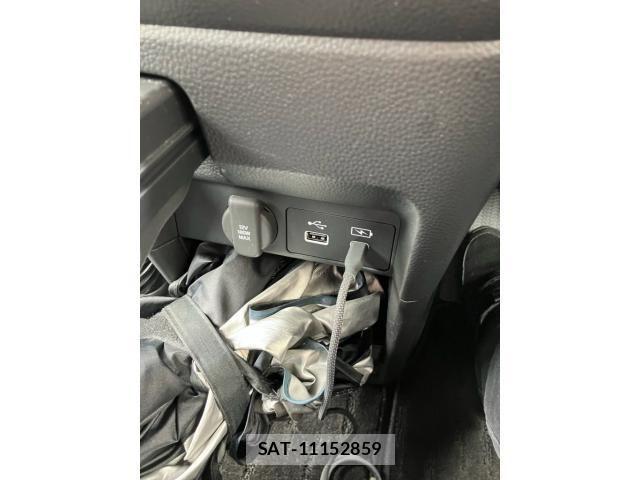 Honda STEP WGN 2022-12 8882375-21