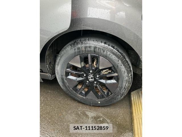 Honda STEP WGN 2022-12 8882375-4