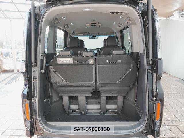 Honda STEP WGN 2017-11 6678241-10