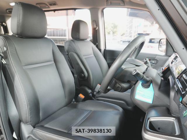 Honda STEP WGN 2017-11 6678241-23