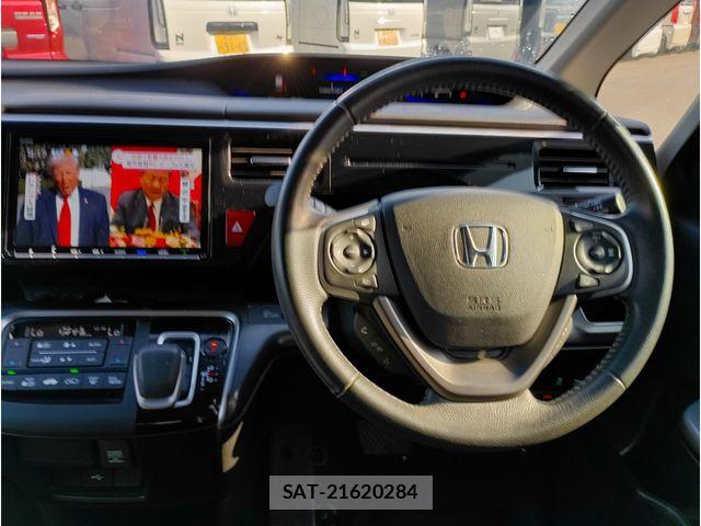 Honda STEP WGN 2018-03 6678243-6