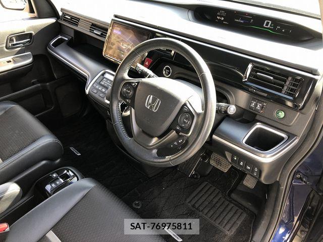 Honda STEP WGN 2018-10 6791653-16