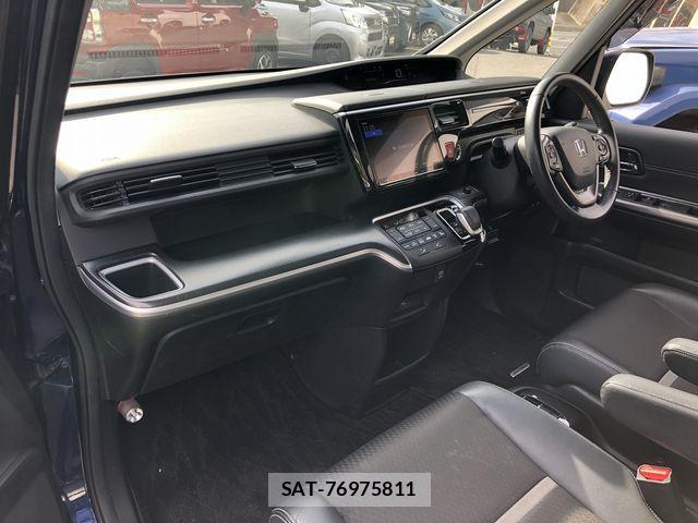 Honda STEP WGN 2018-10 6791653-19