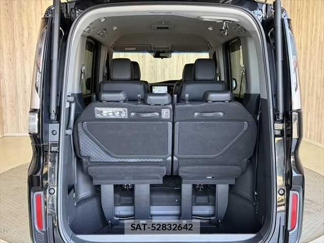 Honda STEP WGN 2017-09 6791650-12