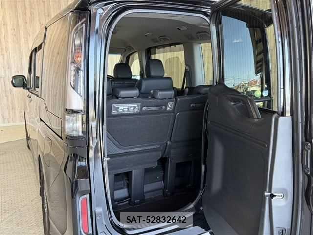 Honda STEP WGN 2017-09 6791650-13