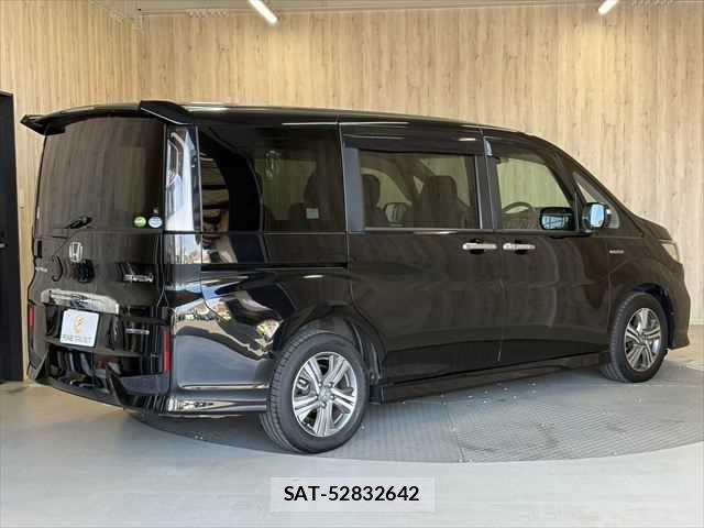 Honda STEP WGN 2017-09 6791650-20