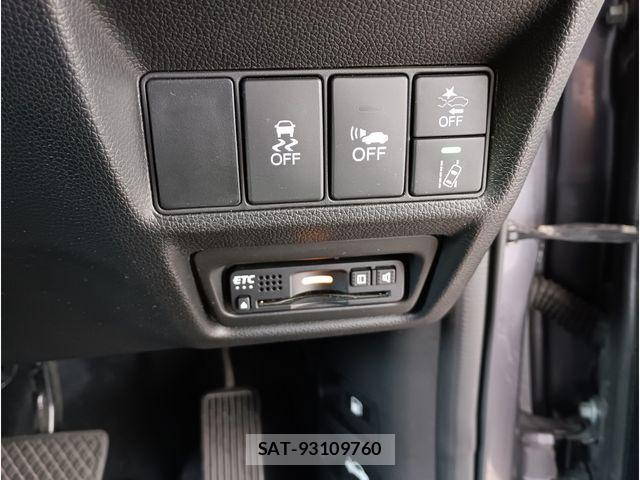 Honda STEP WGN 2017-11 6791644-12